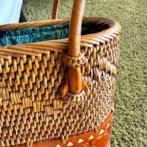 Rattan purse